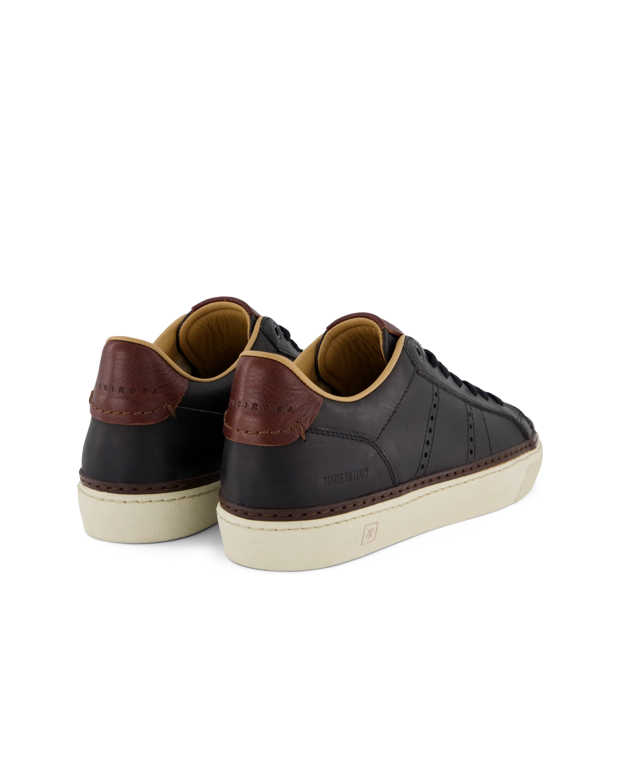 Ava Centravo Black
