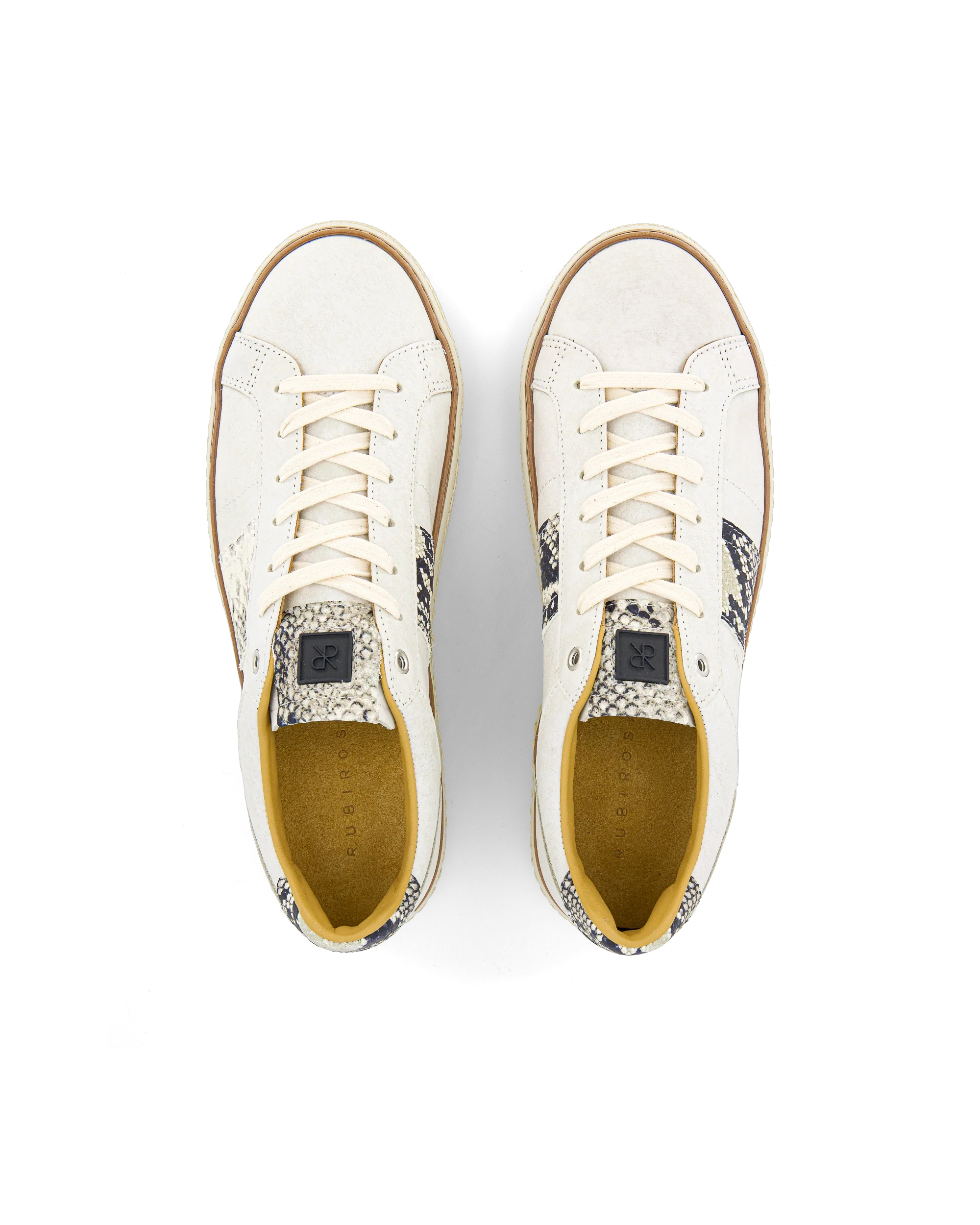 Ava Off White