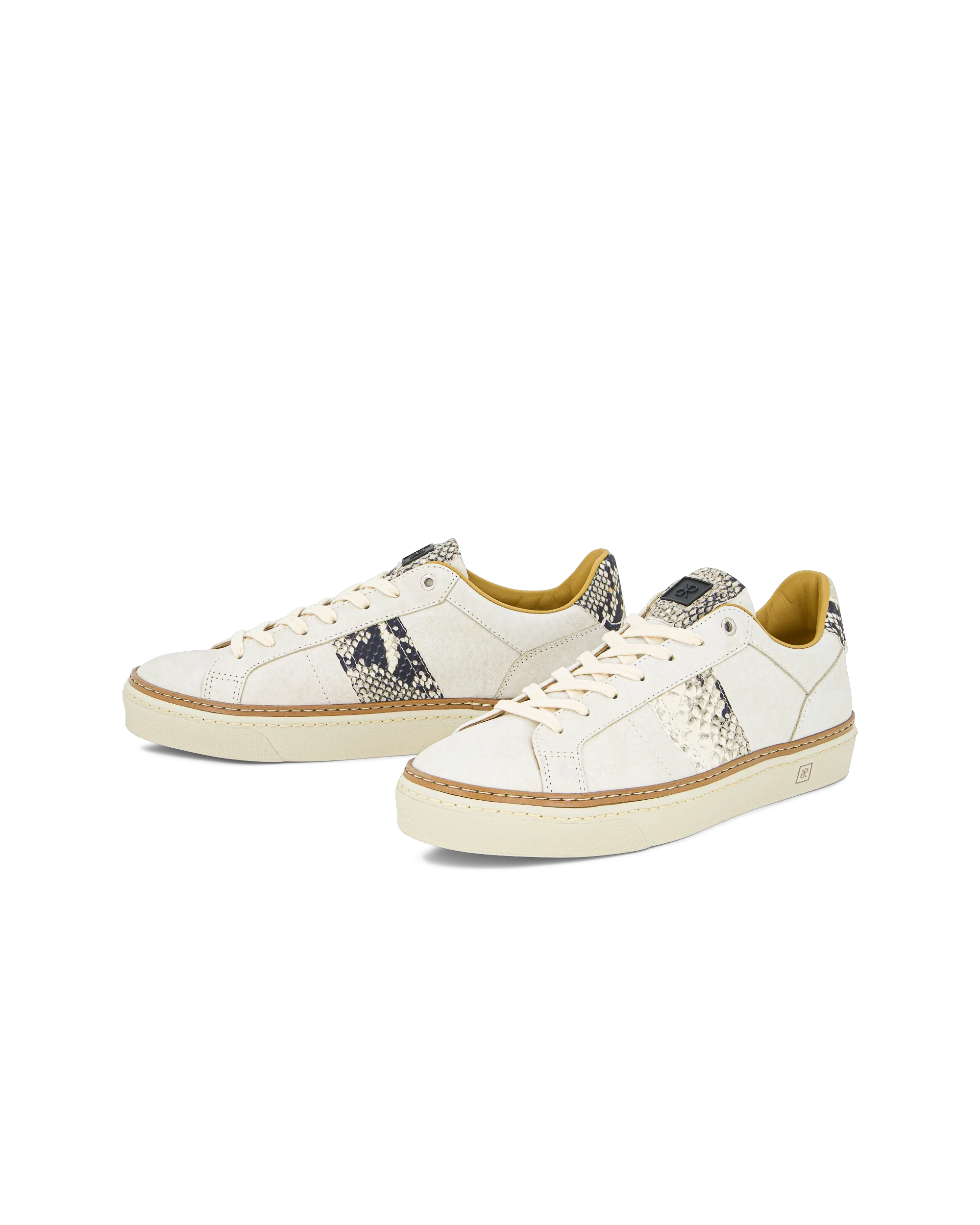 Ava Off White