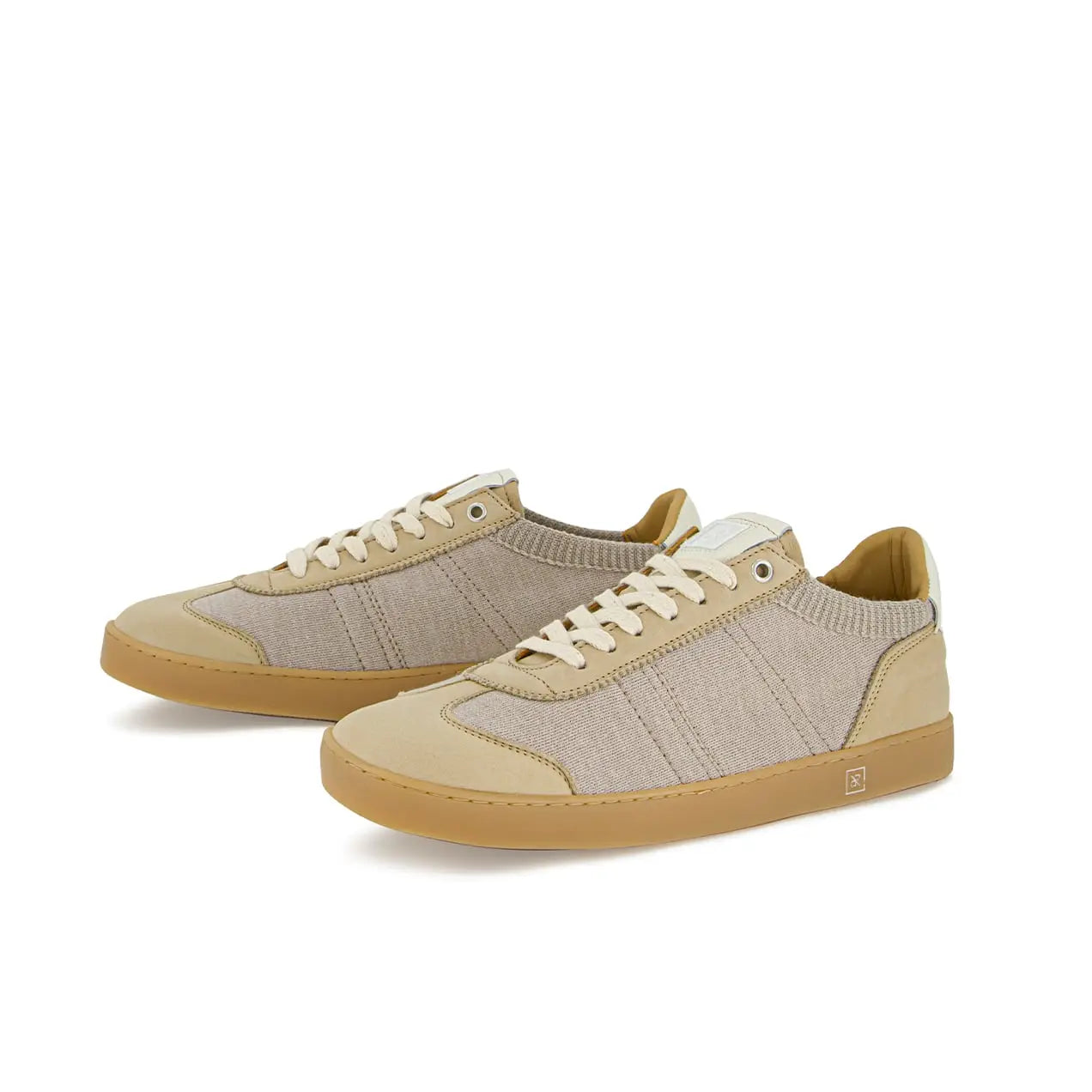 judy-dust-white-he13