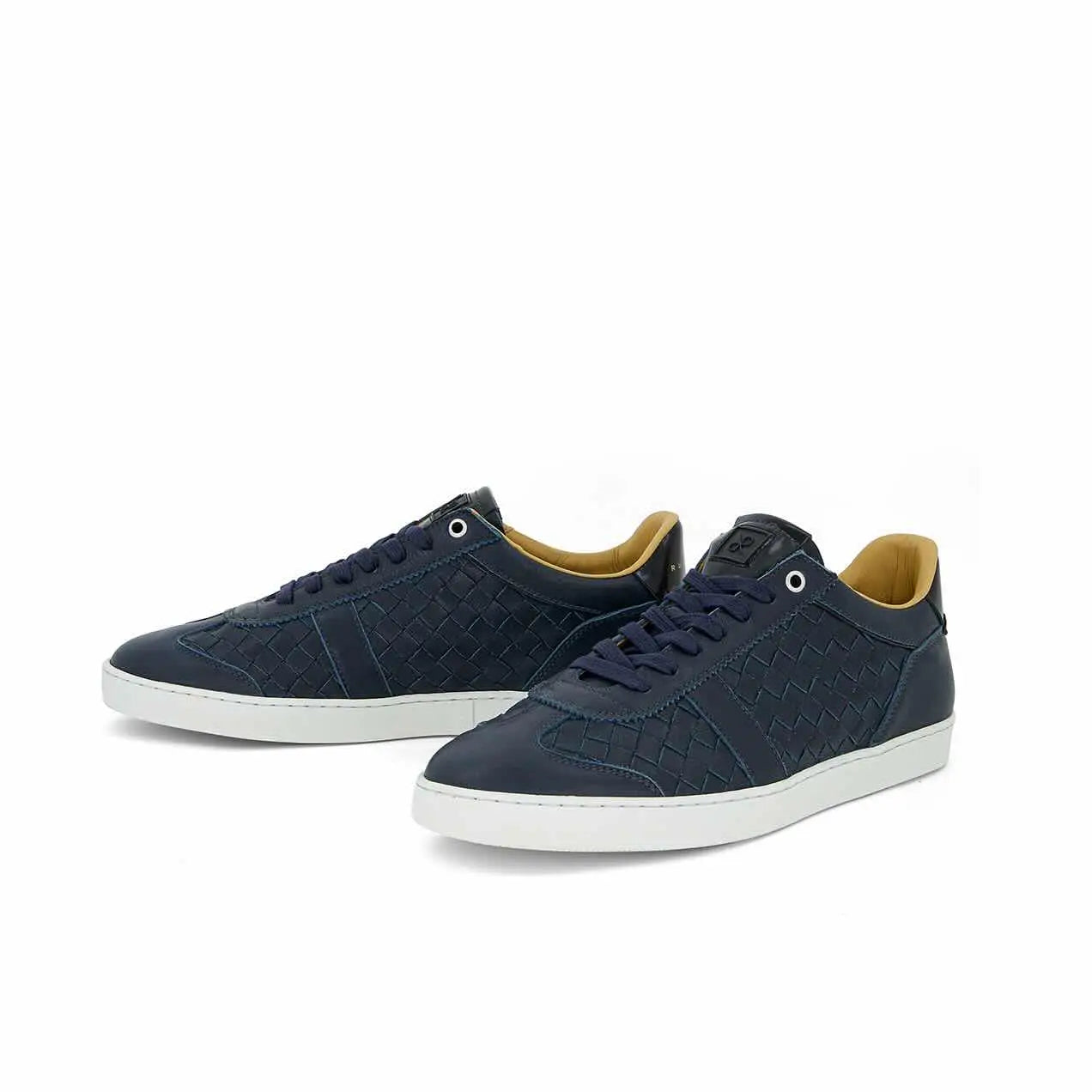 judy-navy-he12