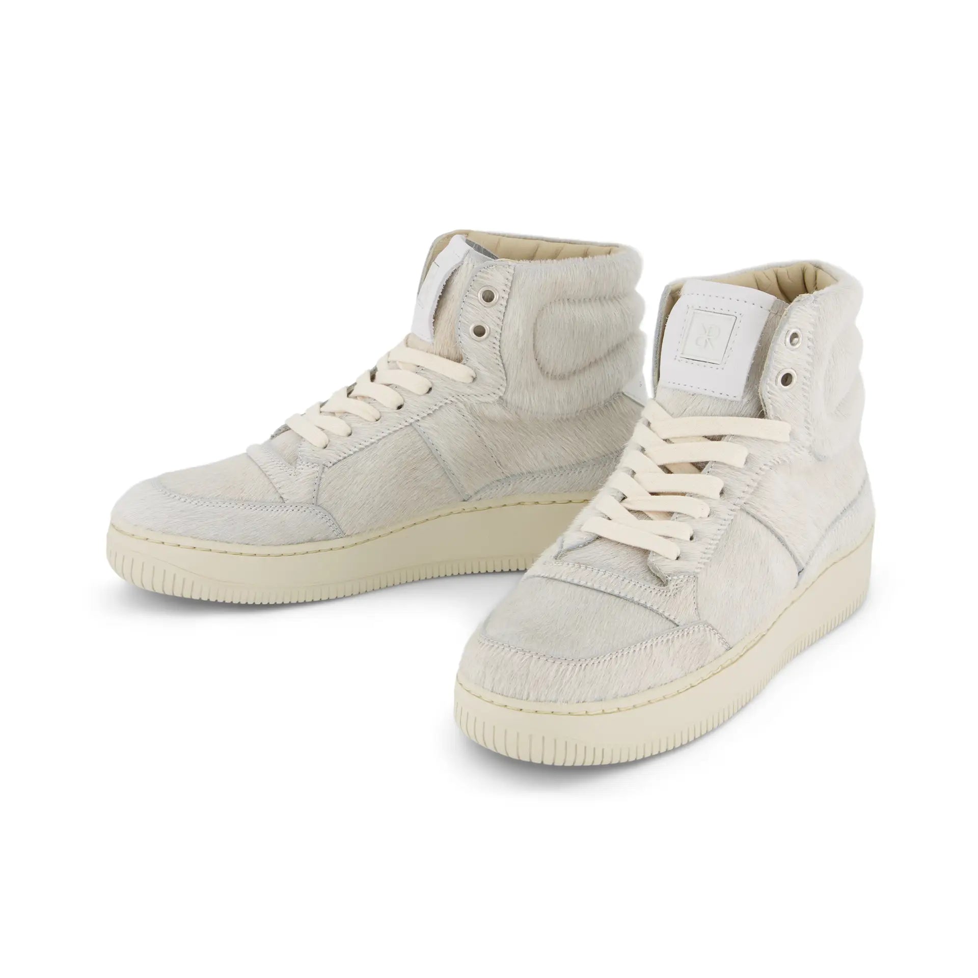 rubirosa-fw23-men-still-life-jayne-white-turf-he07-1