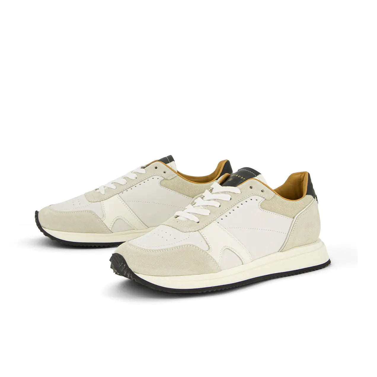 kim-dust-white-he14