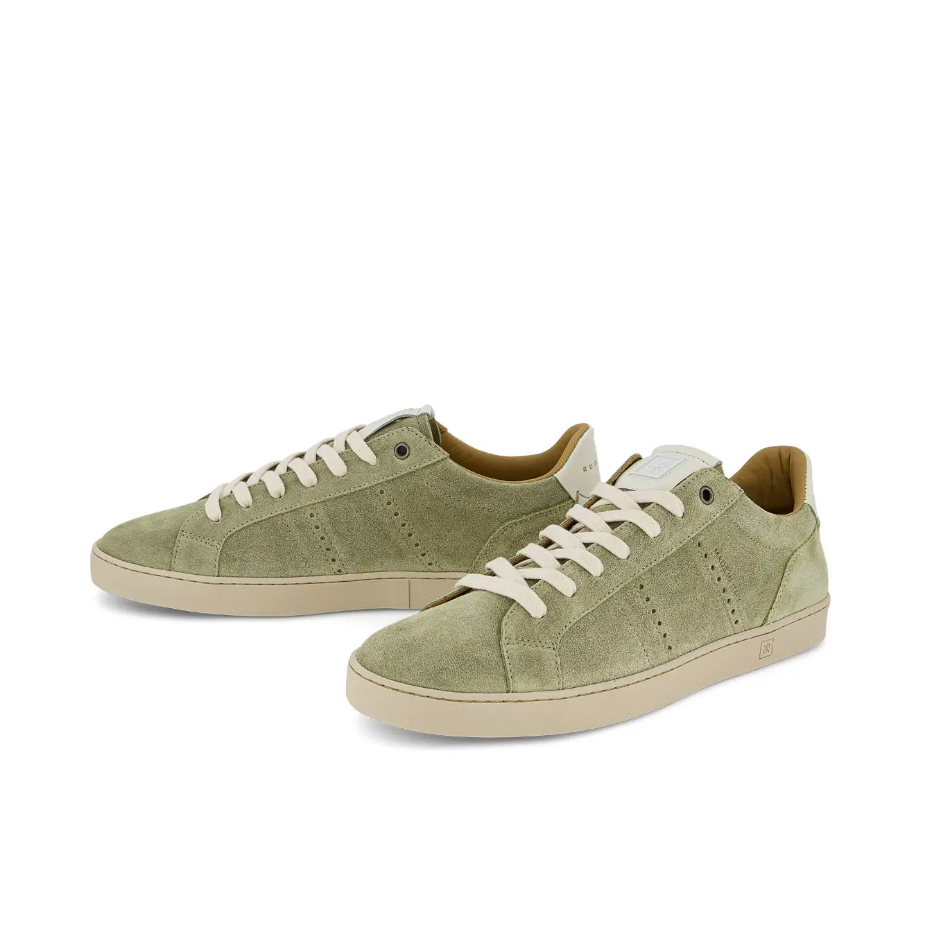 odile-green-he10-1